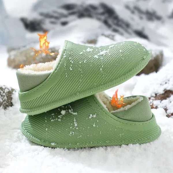 pantoufle avec semelle imperméable en peluche