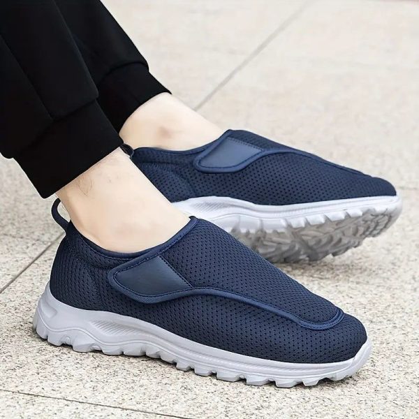 baskets respirantes bleu pour homme adaptées aux pieds sensibles