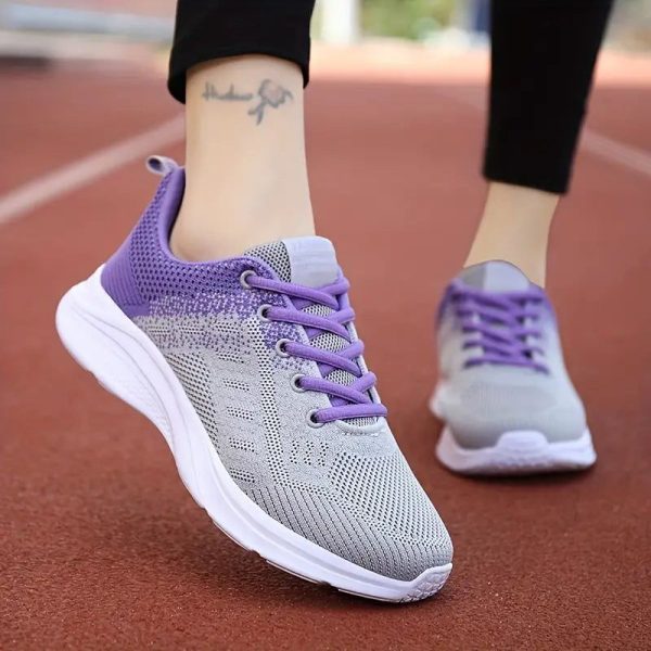 baskets respirantes gris et violet